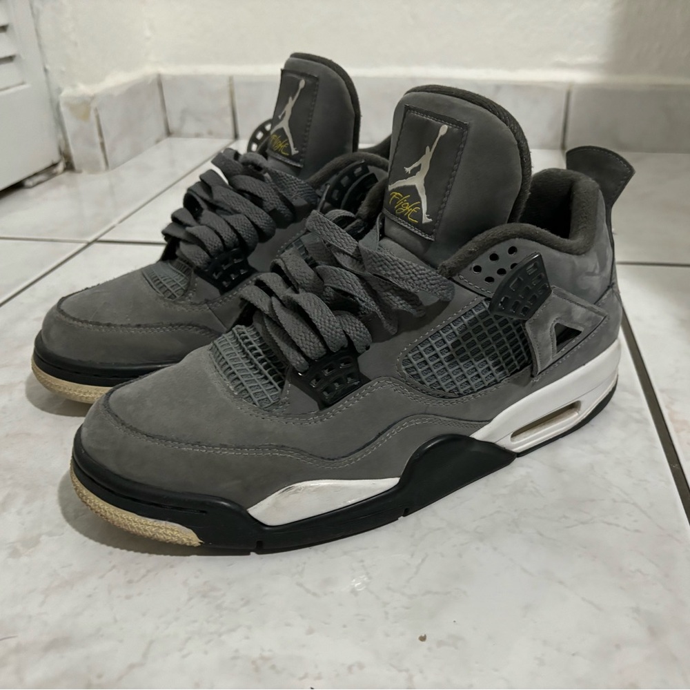 Air Jordan 4 cool grey worn but in good shape